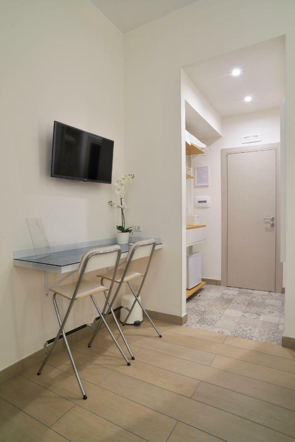 B&B Emme21 Наполи Екстериор снимка