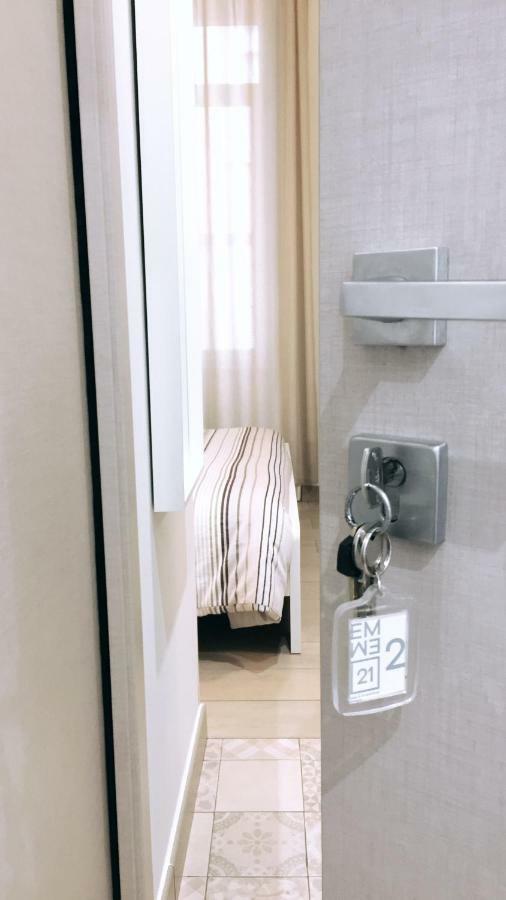 B&B Emme21 Наполи Екстериор снимка